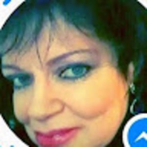 Meet your Posher, Lois